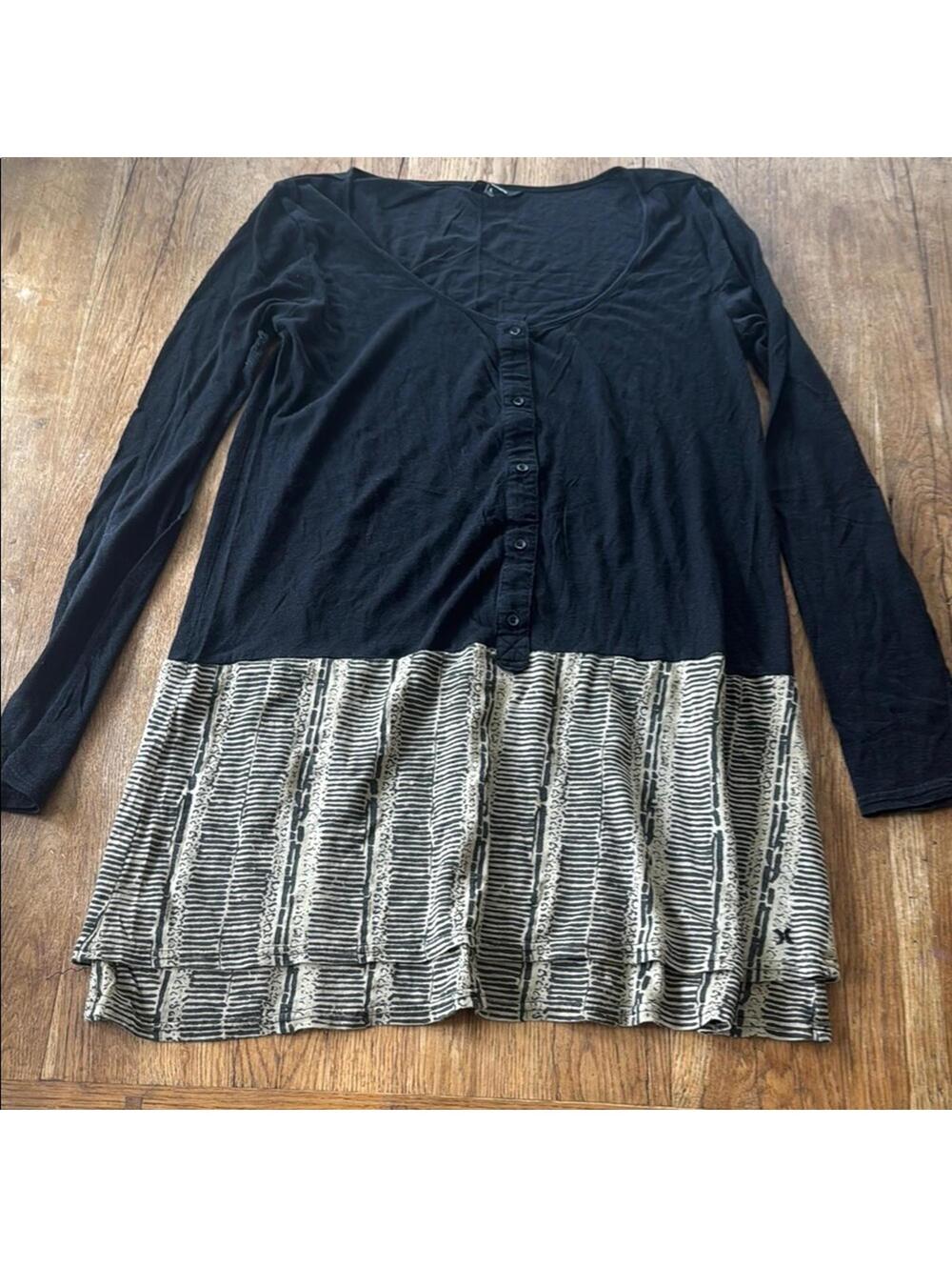 HURLEY DRESS SHIRT SIZE LARGE